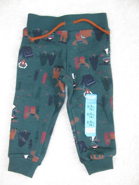 Bavlněné tmavě zelené tepláky s potiskem, primark,74