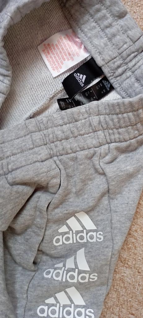 Šortky zn."adidas" vel."152", adidas,152