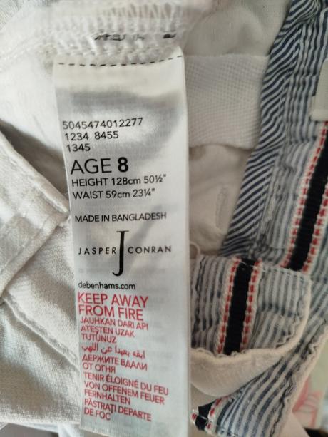 Kraťasy zn. jasper conran vel.128, 128