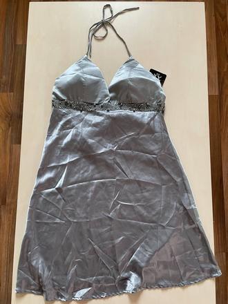 Nové šaty s korálky, zatáhlé nitě, vel xl, ax pari, xl