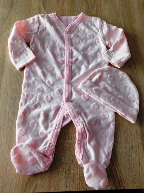 Dívčí komplet, 56