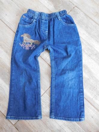 Dívčí kalhoty, 104