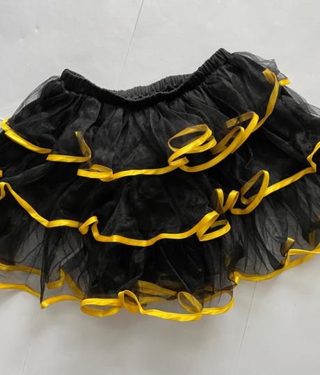 An 12/ sukně tylová s volánky - v.cca 8/10 let, 134