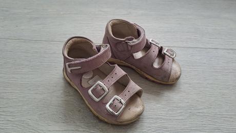 Dívčí sandále, vel. 22, délka stélky 14 cm, 22