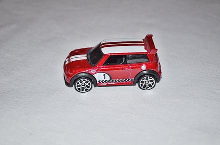 Auto hot wheels angličák,