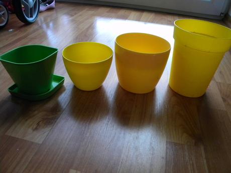 Plastový květináč na bylinky zn.tescoma,