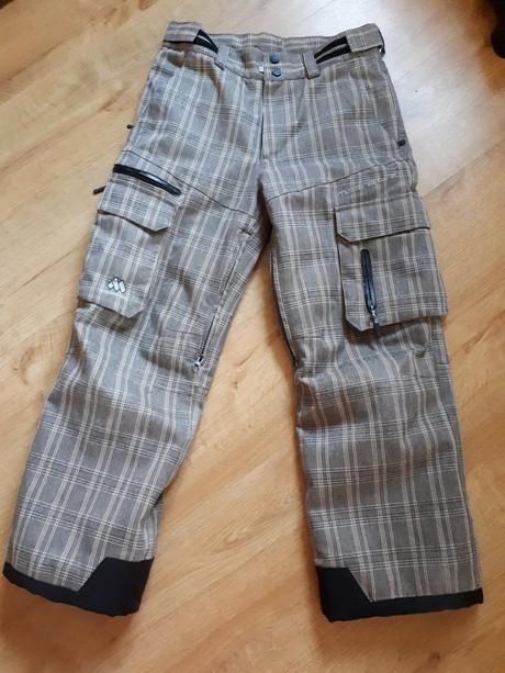 Luxusní lyžařské kalhoty, oteplovačky, 152