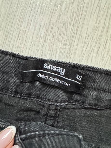 Černé kraťasy vel.xs / 34, sinsay,xs