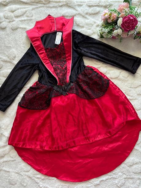 K1/ kostým upírka/ čarodějka- v.3/4 let, 