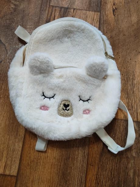 Batoh dívčí s vadou, 