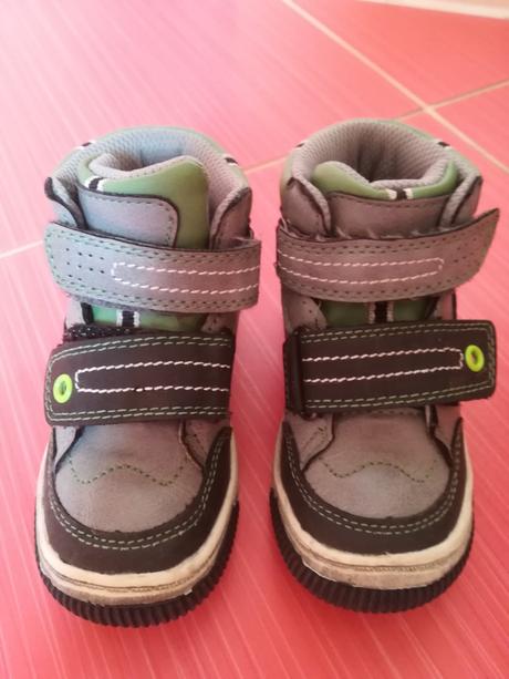 Celoroční botičky, 23