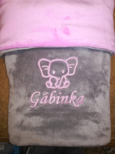 Deka s výšivkou jména na přání-více barev a obrázk,