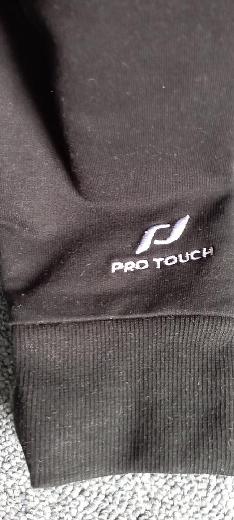 Mikina zn."intersport pro touch" vel."36", 36