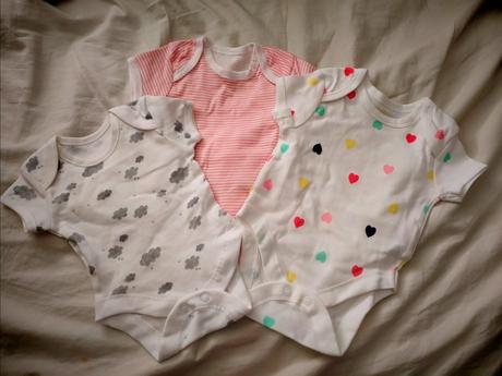 Nové body holčičí vel.0-3měsíce, 56 / 62 / 68