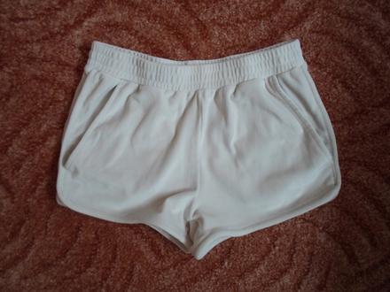 Krémové béžové kraťasy kraťásky šortky, 152
