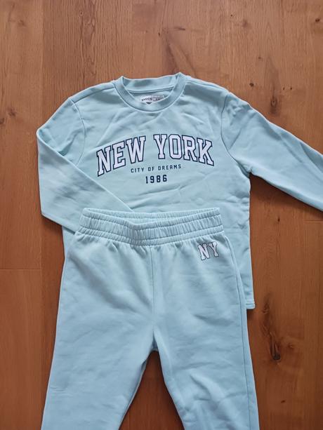 Tepláková souprava č.140, 140