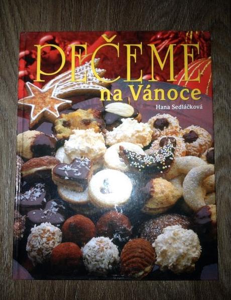 Kniha pečeme na vánoce,