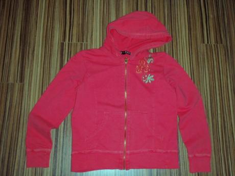 Sytě růžová mikina s vyšitými květy, 158