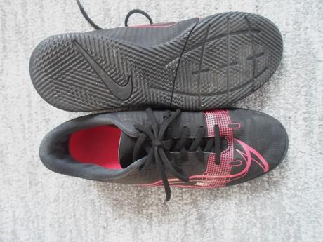 Černé tenisky botasky sálovky nike, nike,39