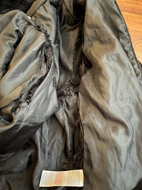 Chlupatá bunda s kapucí a ouškama, 164