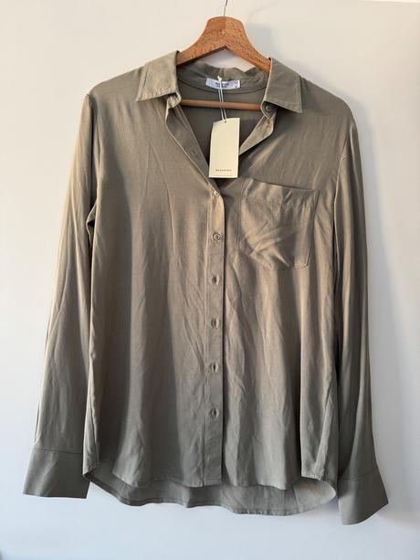 Košile vel.xs / 34, reserved,xs