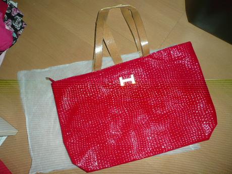 Kabelka velká červená s klíčenkou - peněženkou,