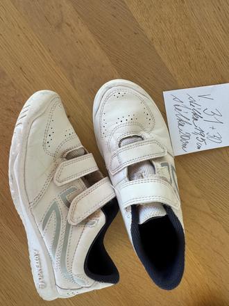 Boty s bílou podrážkou, decathlon,31