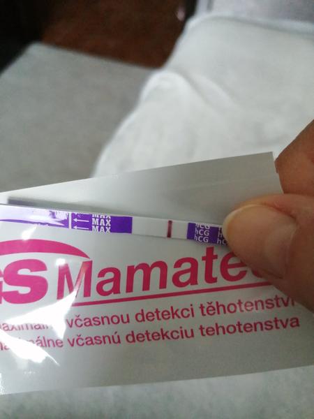 Je to ryska nebo těhotenská čárka?