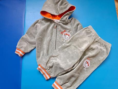 Velurová souprava mk, 74