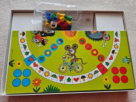 Dětská hra pojď si hrát krtek - člověče, nezlob se,