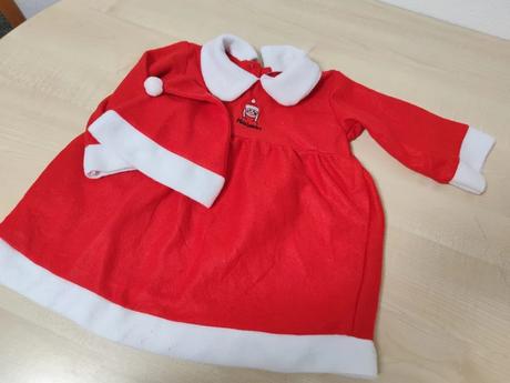 Vánoční šaty, 74