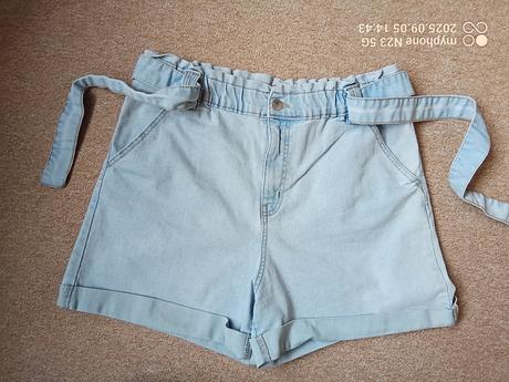 Šortky zn."beloved" vel."44/xxl", 44