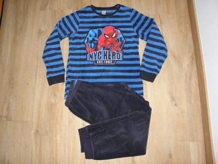 Teplé chlapecké pyžamo zn. c&a vel.140, c&a,140