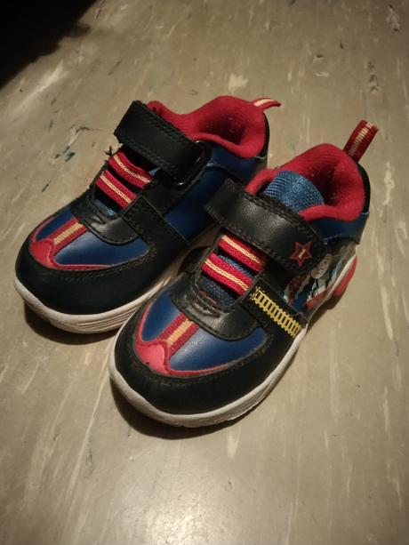 Boty mašinka tomáš, tesco,23