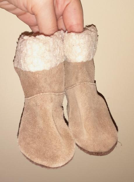 Kožené capáčky, vel. 20, 22