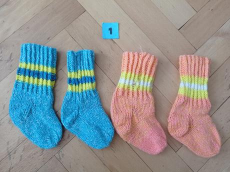 Ponožky pletené, 23