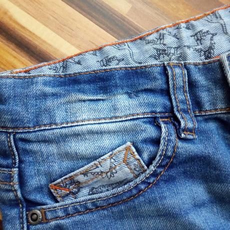 Dzinove kratasy, c&a,116