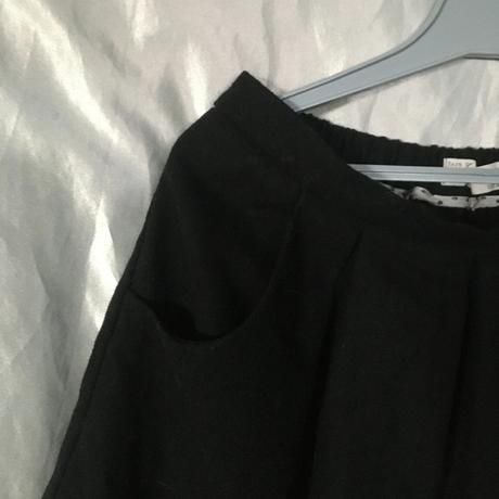 Vel. 152 černá teplá sukně s kapsami, 152