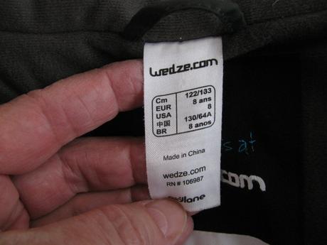 Zimní černá bunda s kapuci v límci, wedze,134