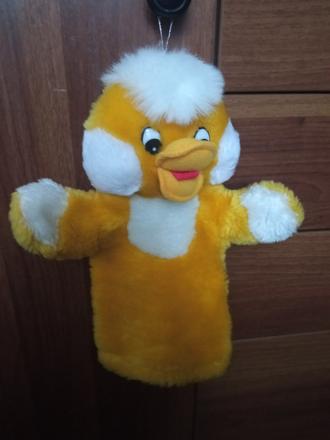 Plyšový maňásek -kuře, 
