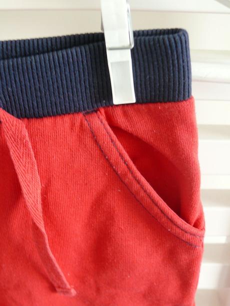 Červené tepláky, lupilu,74