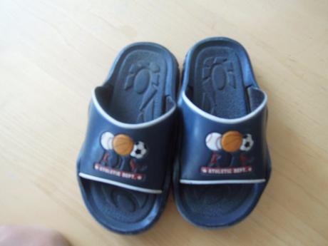 Dětské pantofle, 26