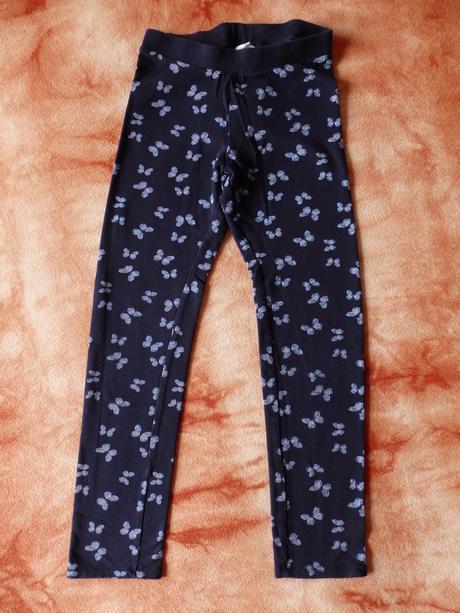 Tmavě modré legíny s motýlky, h&m,140