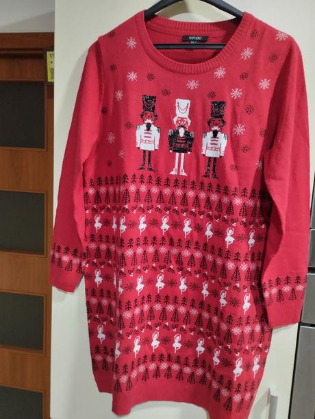 Dámský vánoční svetr, 44