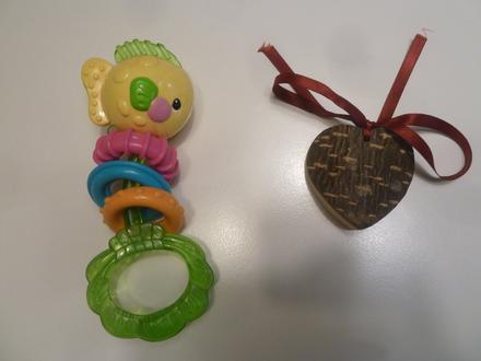 Plastové chrastítko, kousátko s rybou fisher price,