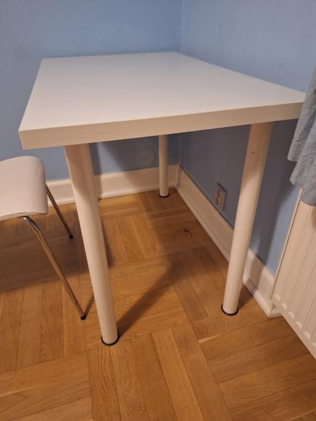 Ikea židle a stul psací + skříň aneboda zdarma, 