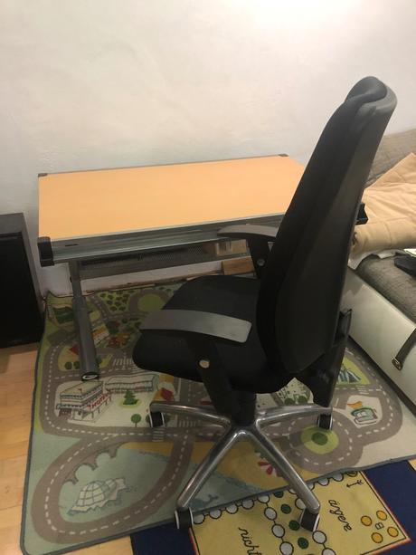 Stul - nastavitelna vyska a zidle,