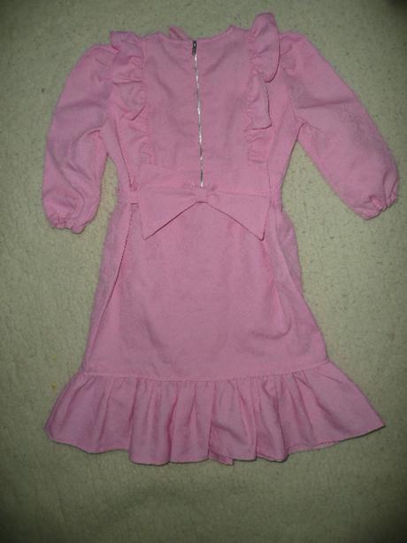 Nádherné šaty retro vel 4/5 let, 110