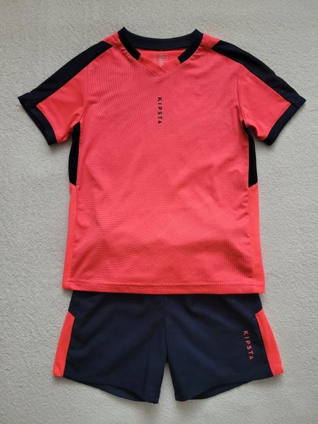 Sportovní souprava (dres+kraťasy), 122