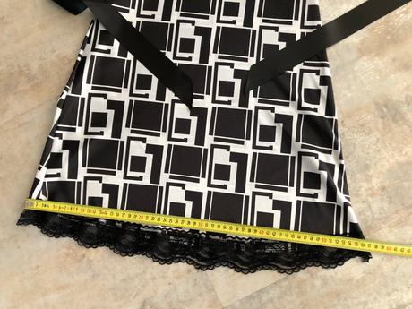 Černobílé byznys šaty vel.s 36 krajka mašle kostka, s